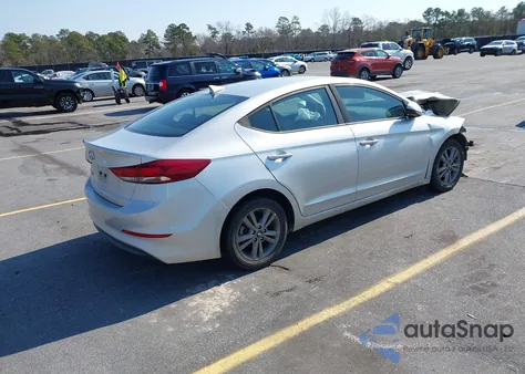 2018 Hyundai Elantra Sel z USA, uszkodzony, nr VIN 5NPD84LF9JH217102